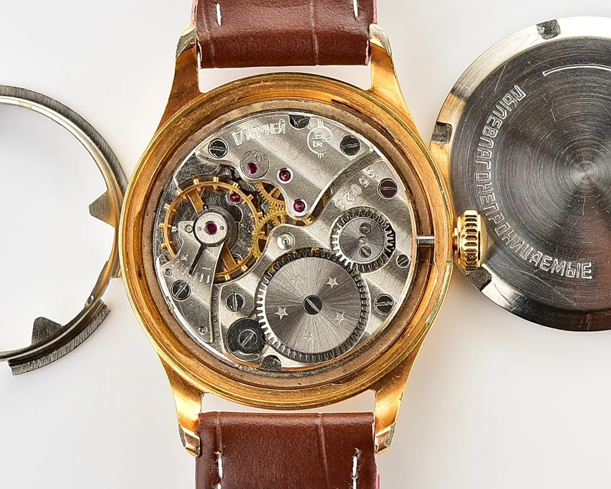 Rare! Vintage Soviet Saturn mechanical watch from the 1950s