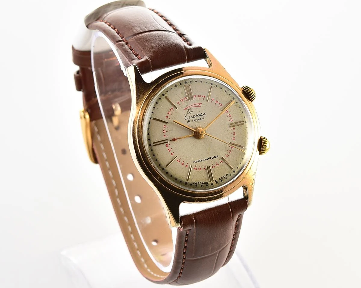 Signal gold-plated vintage mechanical watch with alarm function