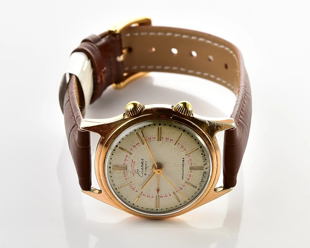 Signal gold-plated vintage mechanical watch with alarm function
