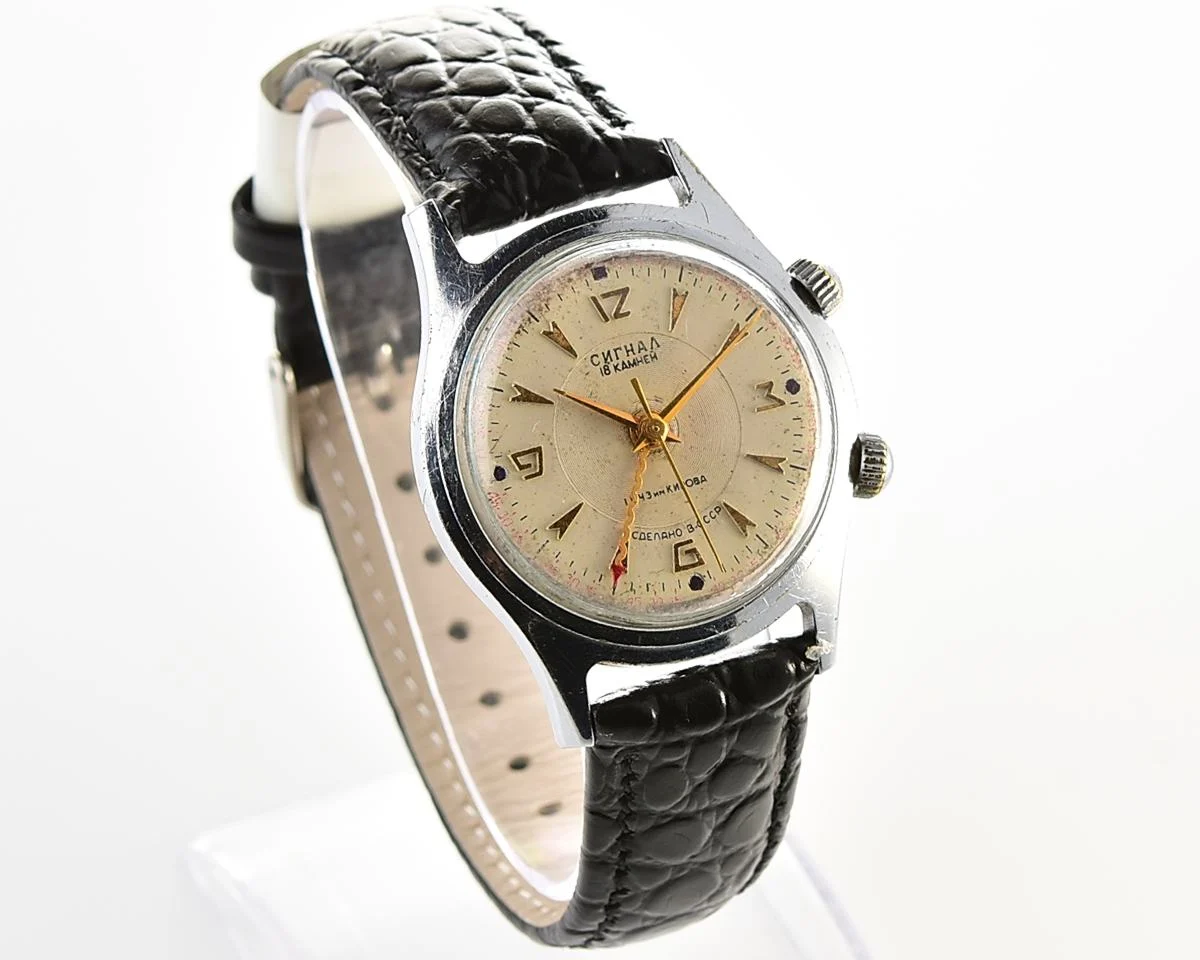 Poljot-Signal vintage mechanical watch with alarm function!