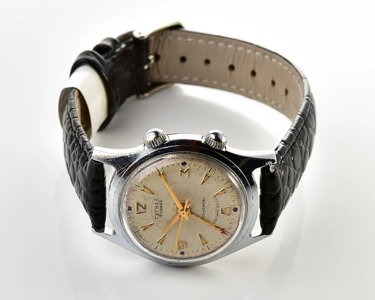 Poljot-Signal vintage mechanical watch with alarm function!