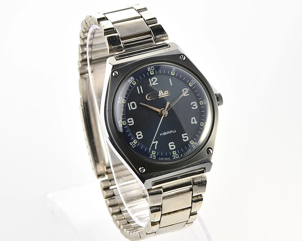 TIME CAPSULE: Soviet Slava quartz watch, engraved "from the counsel of ministers of USSR"!