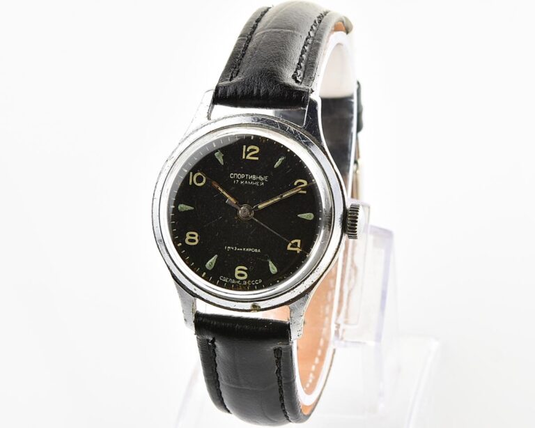 Vintage soviet SPORTIVNIE mechanical watch, 1st quarter of 1957!