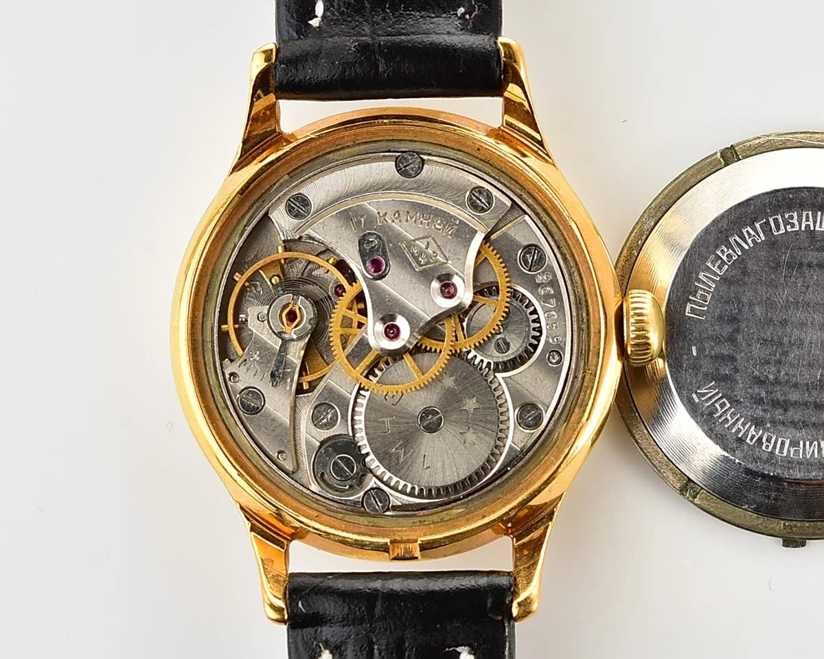 Excellent gold-plated vintage Soviet Sportivnie mechanical watch from the 1950s