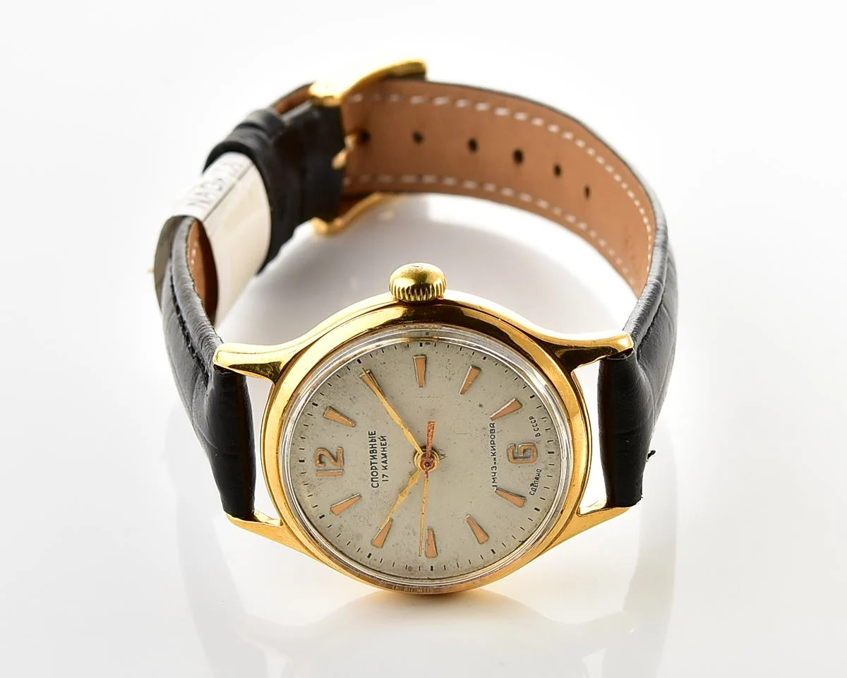 Excellent gold-plated vintage Soviet Sportivnie mechanical watch from the 1950s