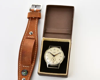 Rare! Start vintage classical mechanical watch with luxury genuine leather compass strap - the 1st quarter of 1957!