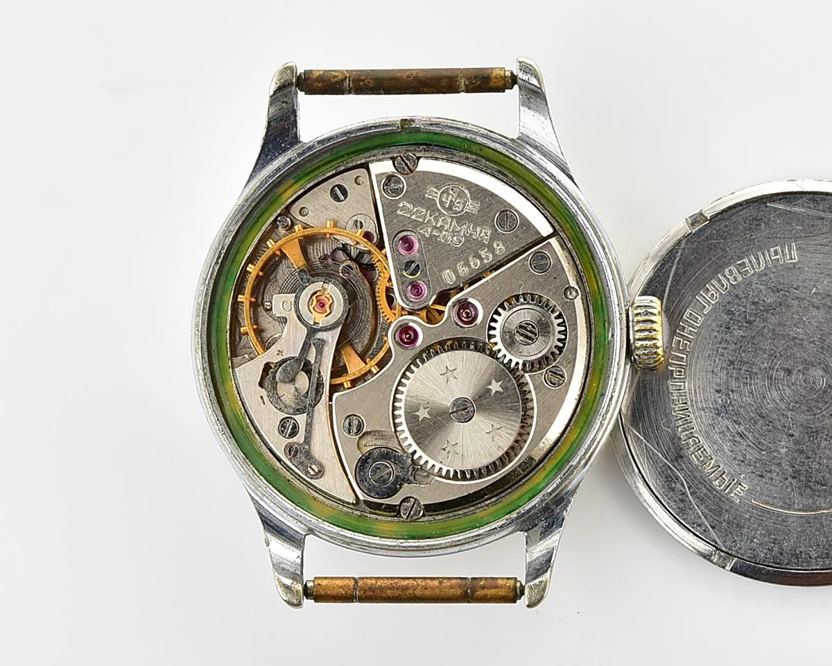 Soviet Volna vintage precision class mechanical wristwatch, the 4th quarter of 1959