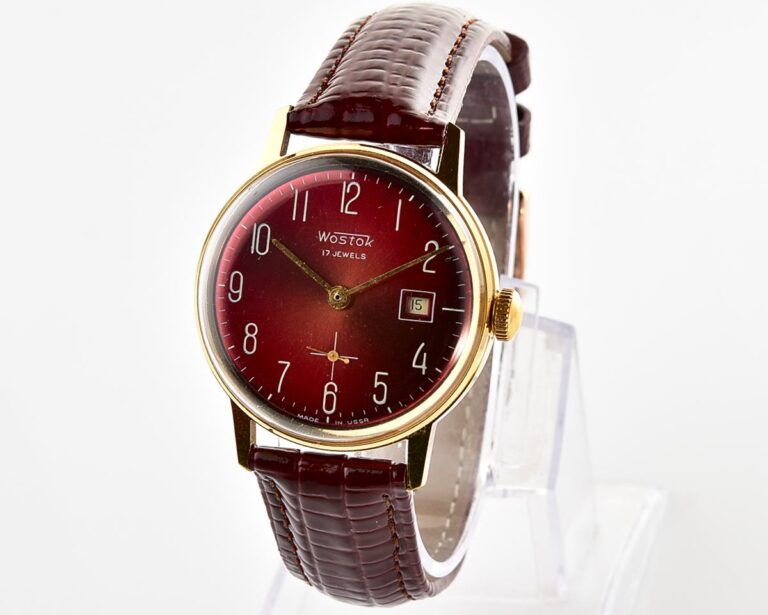 Excellent gold-plated soviet Wostok (Vostok) vintage mechanical watch