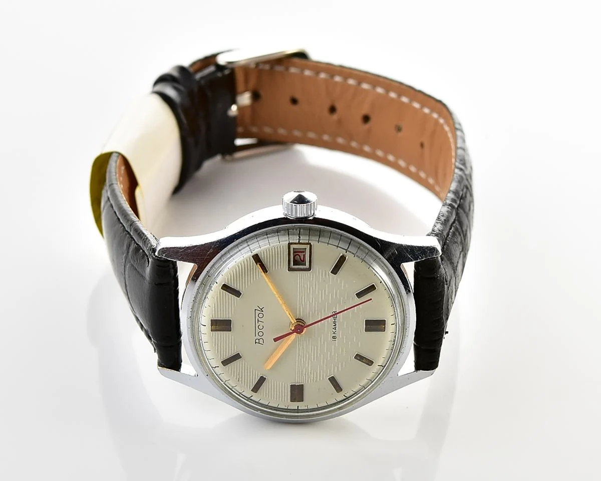 Excellent vintage mechanical Vostok with beige relief dial