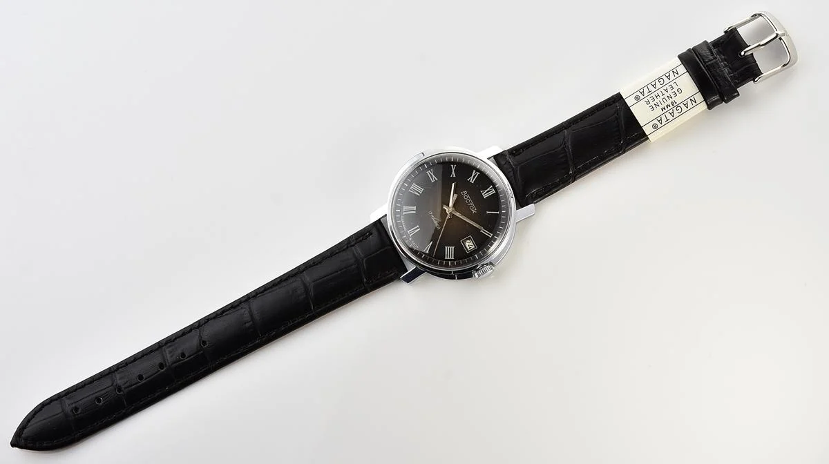 Large vintage Wostok (Vostok) mechanical wristwatch