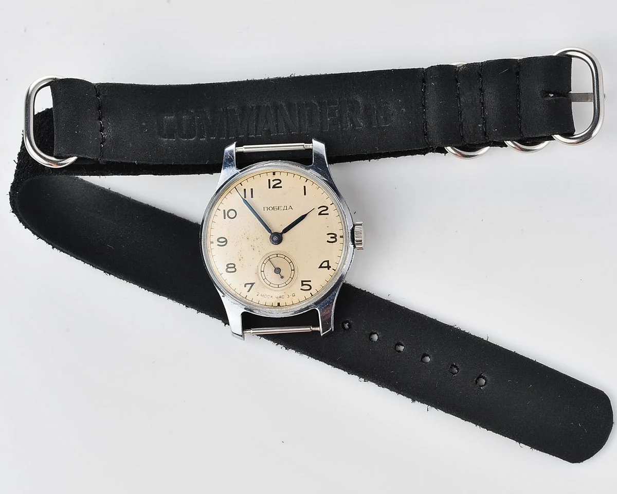 Soviet mechanical Pobeda vintage watch, 2MChZ from the 3st quarter 1954