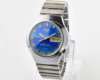 Rare Soviet vintage watch Luch with electro-mechanical hybrid 3055 movement