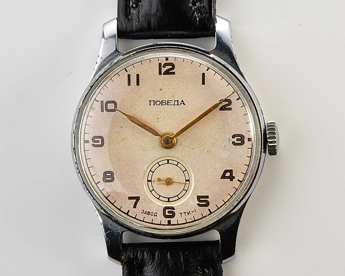 Excellent vintage Soviet mechanical 1MChZ Pobeda, TTK-1 on dial, from the 4th quarter of 1954