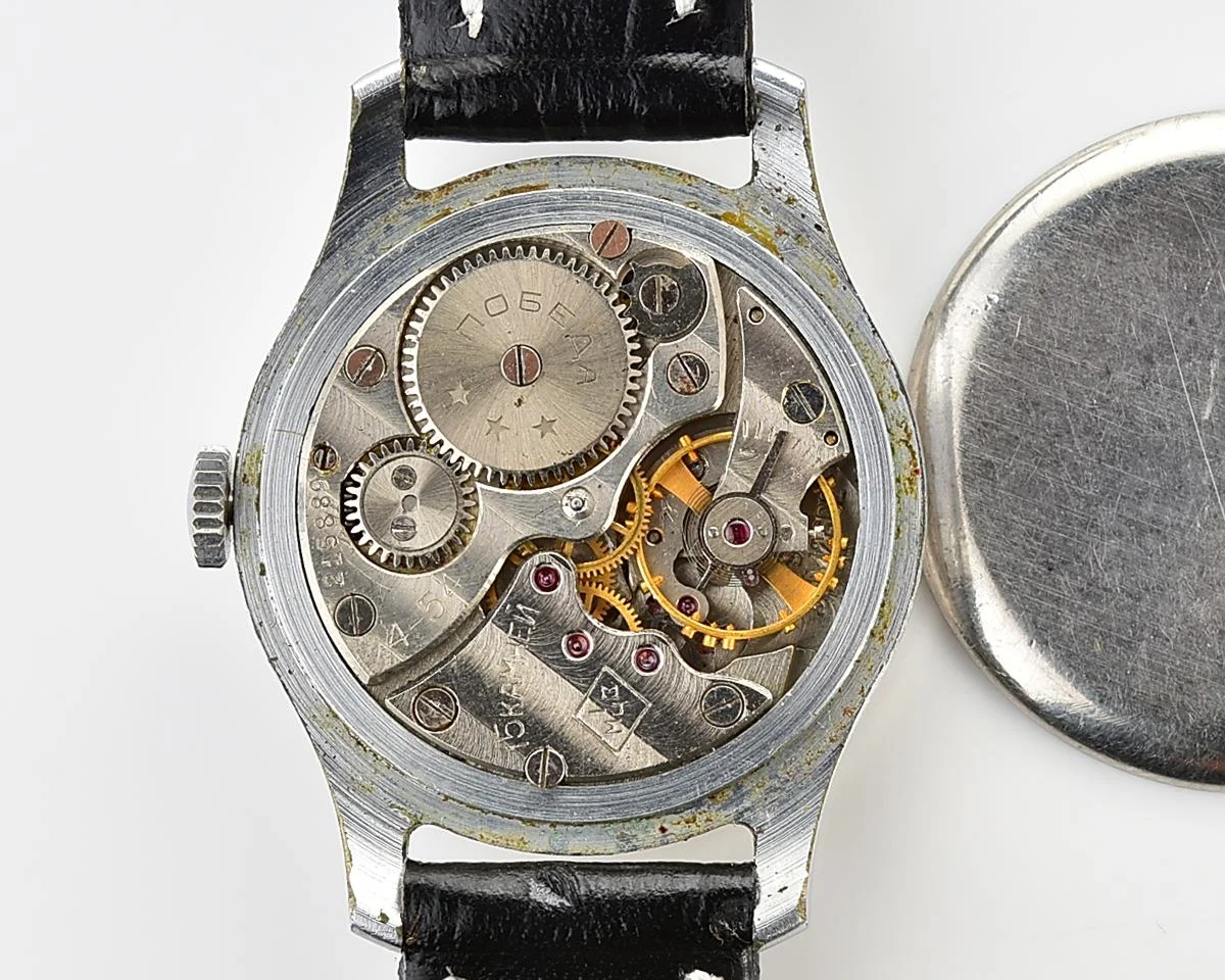 Excellent vintage Soviet mechanical 1MChZ Pobeda, TTK-1 on dial, from the 4th quarter of 1954