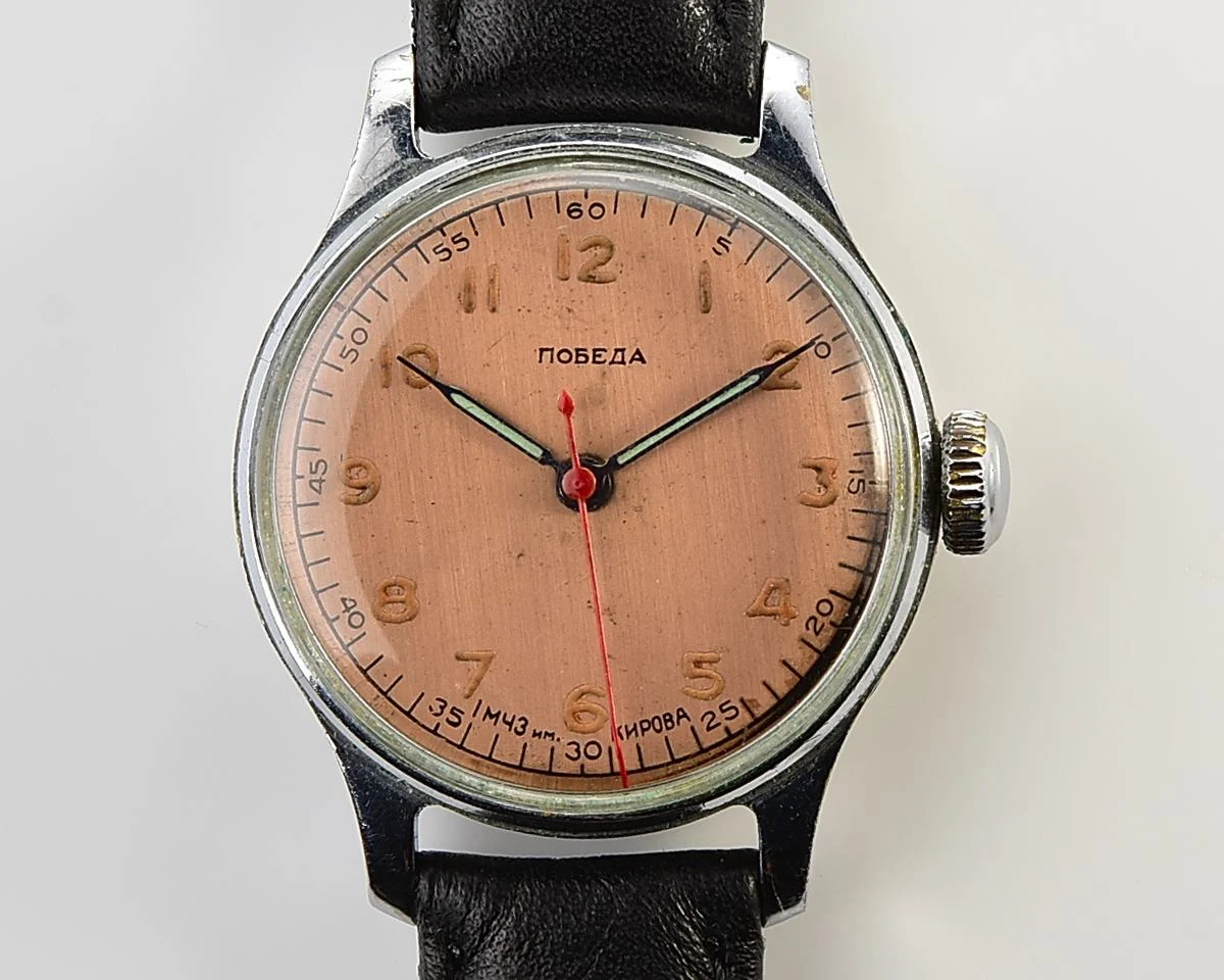 Rare! Excellent Pobeda with central seconds hand, bronze dial & uncommon hermetic case, from 3rd quarter of 1954!