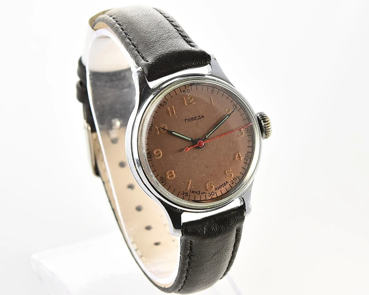 Rare! Excellent Pobeda with central seconds hand, bronze dial & uncommon hermetic case, from 3rd quarter of 1954!