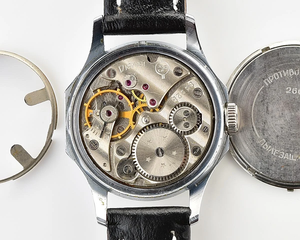 Rare! Vintage Vostok mechanical watch dedicated to Soviet-Chinese friendship!
