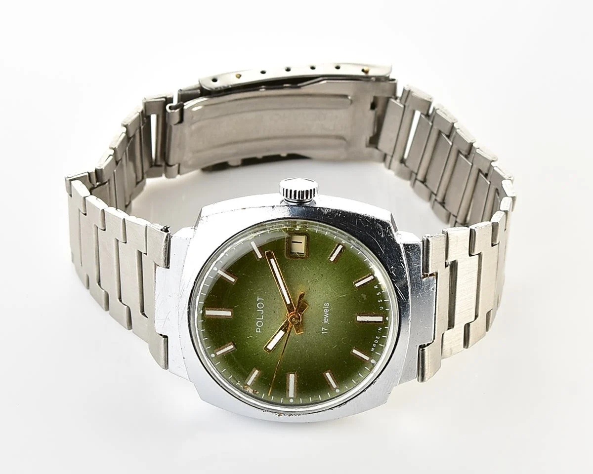 Soviet Poljot mechanical wrist watch with steel bracelet