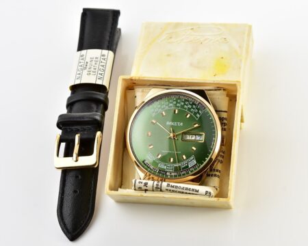 TIME CAPSULE: Vintage soviet Raketa gold-plated perpetual calendar watch – New Old Stock(NOS)!