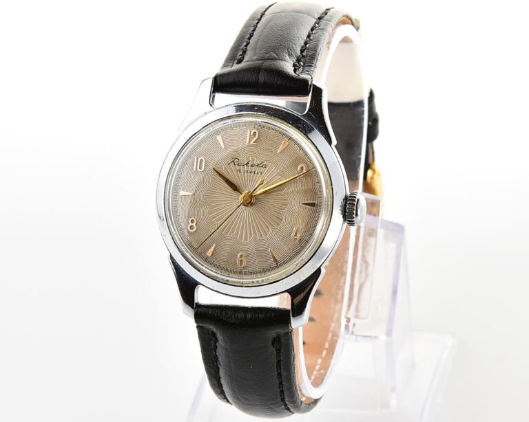 Vintage soviet mechanical RAKETA wrist watch