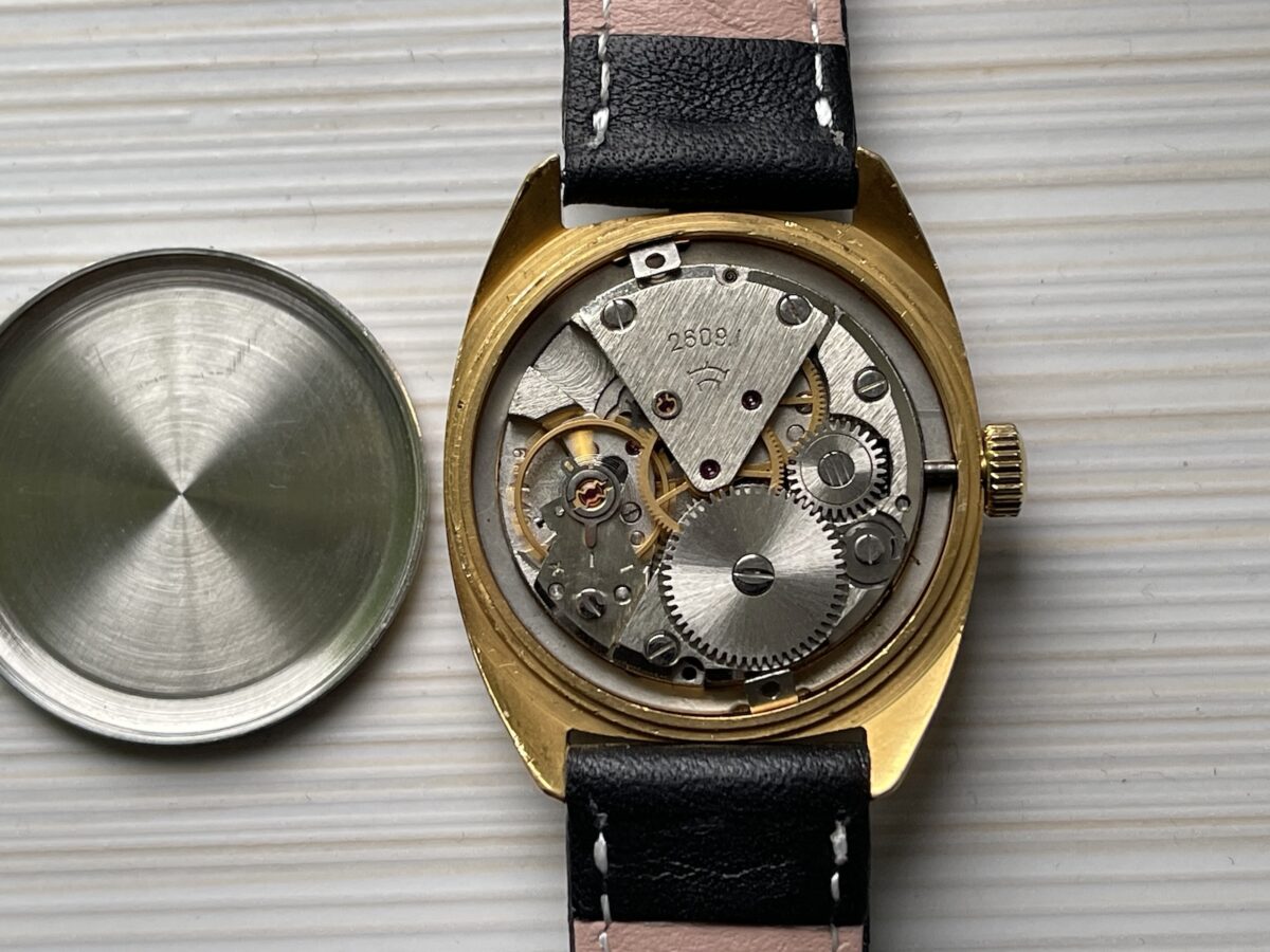 Excellent vintage gold-plated RAKETA Baltica mechanical watch with uncommon textured dial