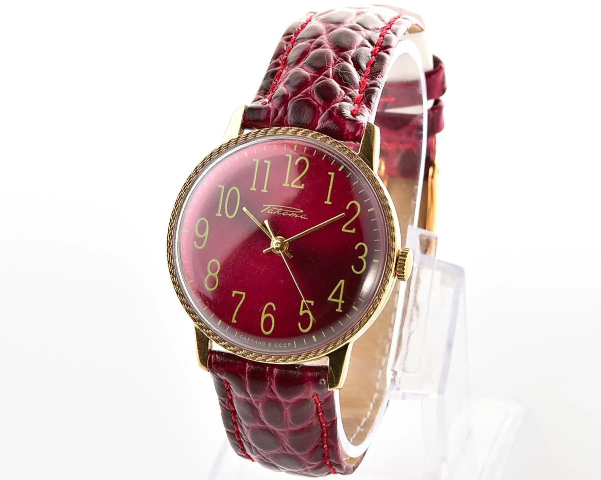 Excellent Soviet Raketa vintage mechanical gold-plated watch with beautiful crimson dial