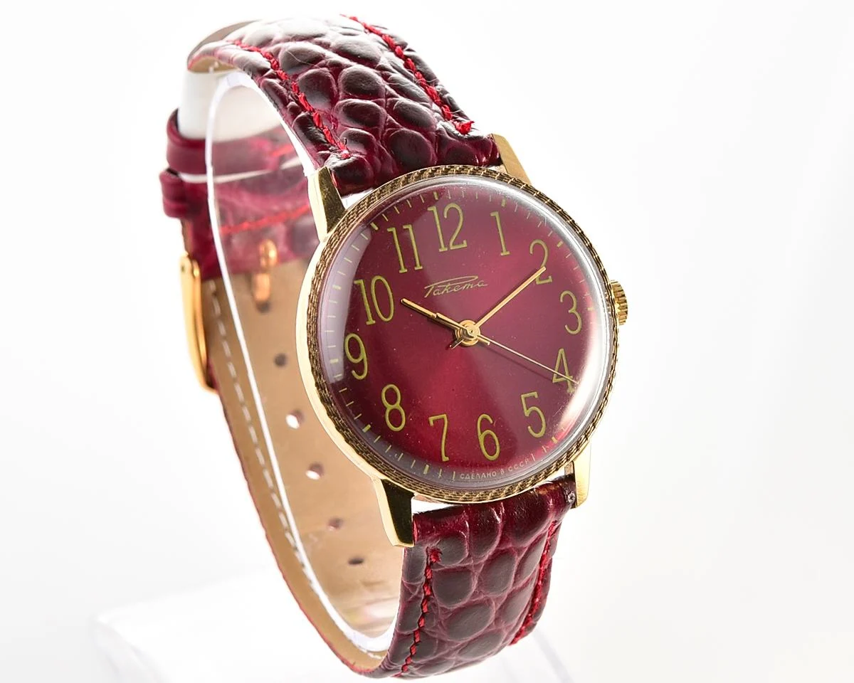 Excellent Soviet Raketa vintage mechanical gold-plated watch with beautiful crimson dial