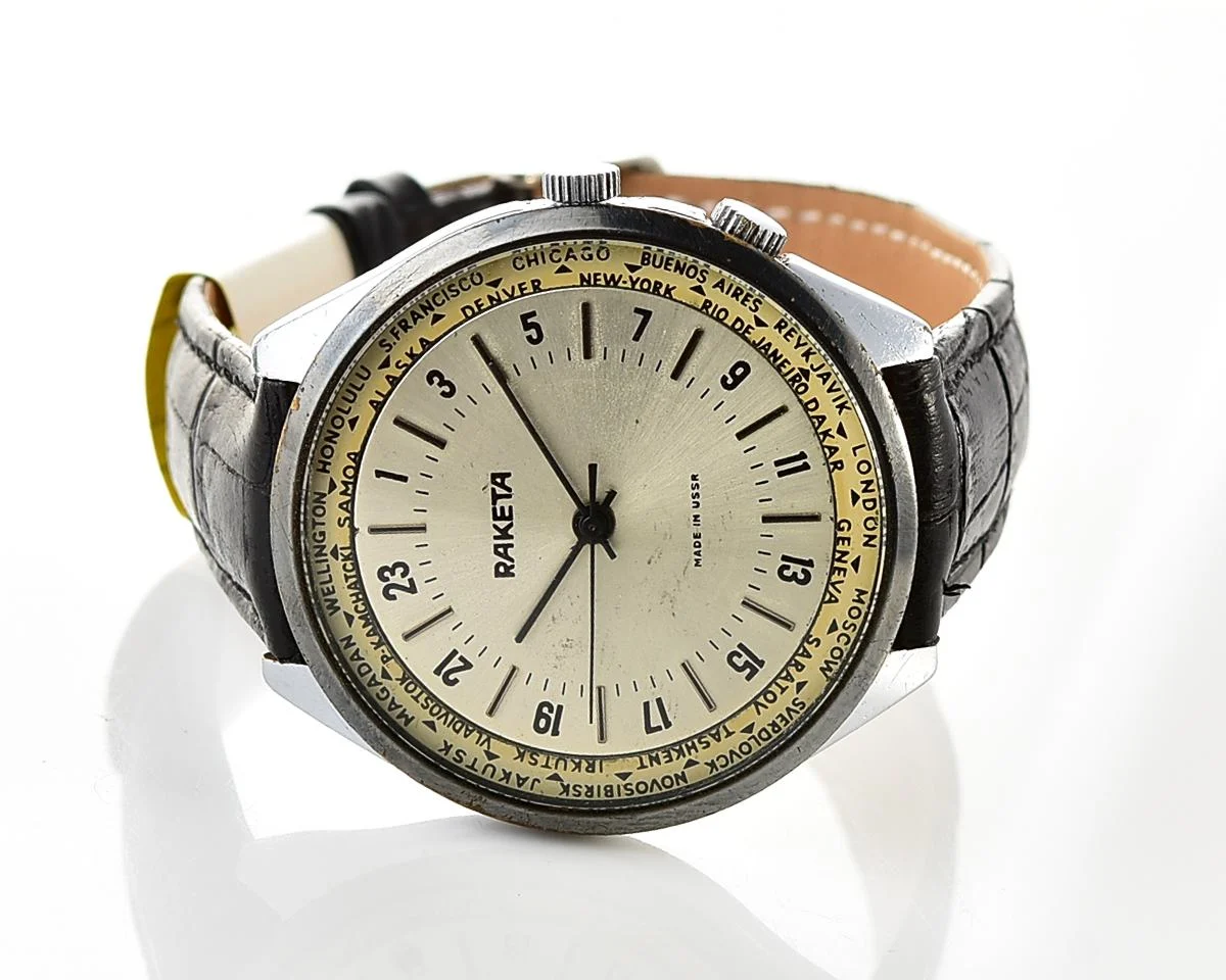 Soviet Raketa World Traveler (Goroda) mechanical watch with 24 hours 2623.H mechanical movement - export version!