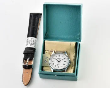 TIME CAPSULE: Vintage Soviet Raketa quartz watch, New Old Stock (NOS)!