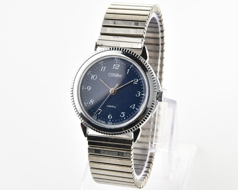 Excellent slim soviet SLAVA with automatic quartz movement