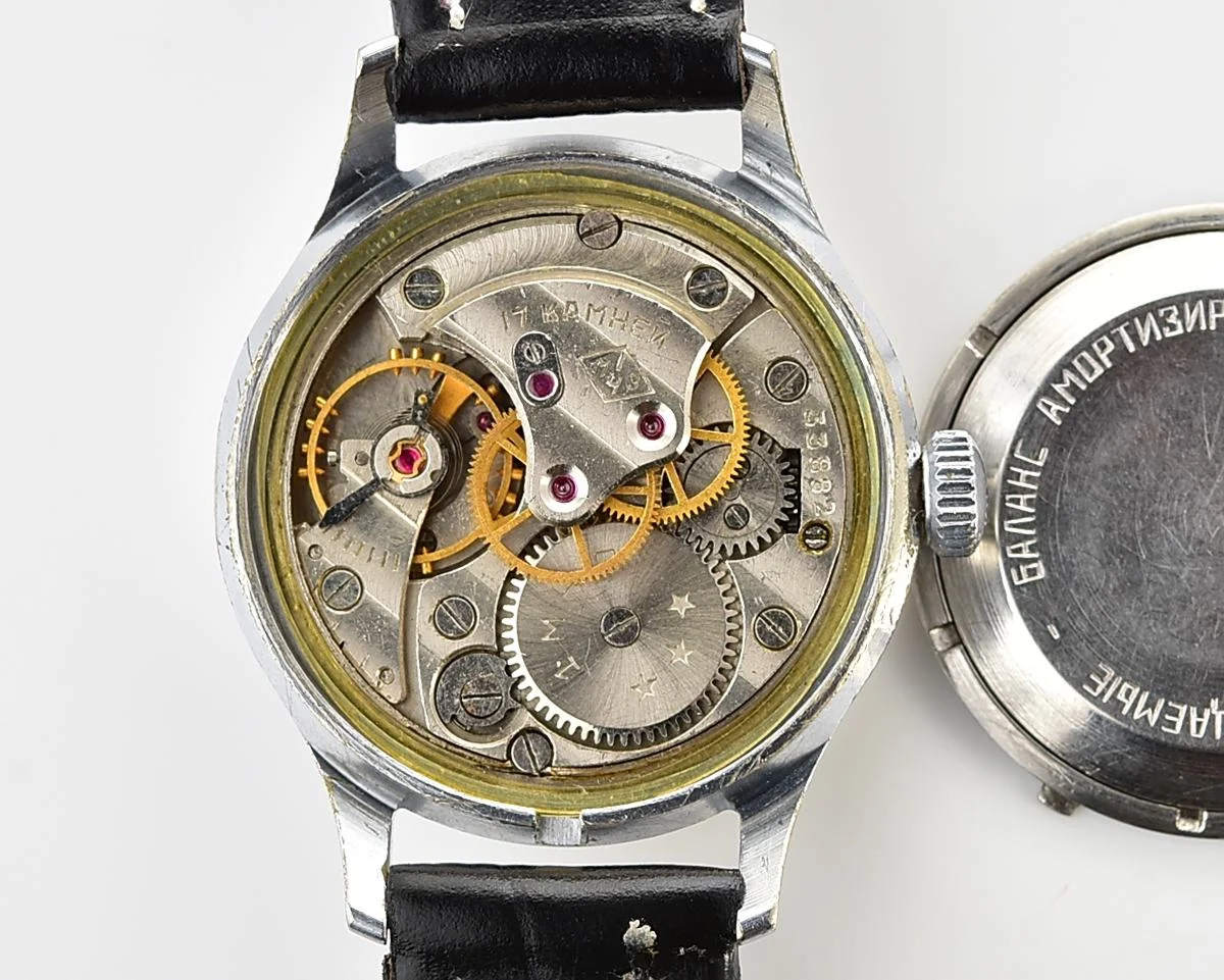 Excellent vintage Soviet Sportivnie mechanical watch from the 1950s