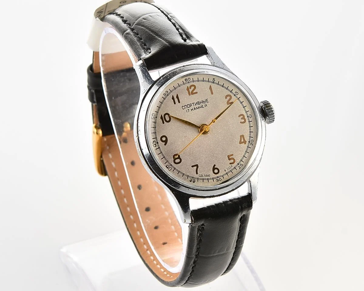 Excellent vintage Soviet Sportivnie mechanical watch from the 1950s