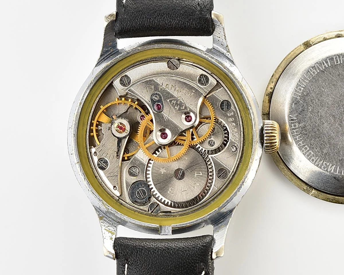 Excellent vintage Soviet Sportivnie mechanical watch from the 1950s