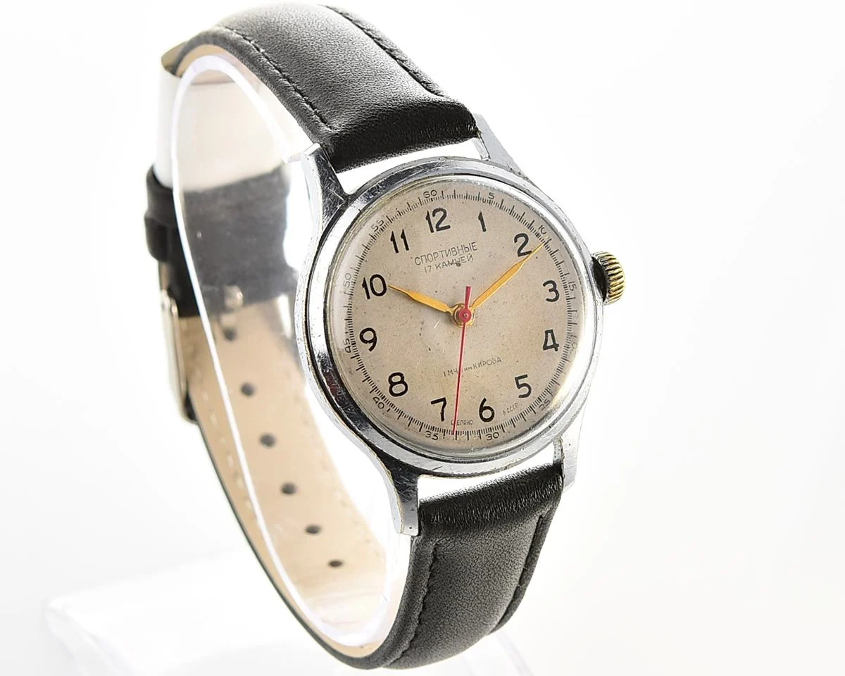 Excellent vintage Soviet Sportivnie mechanical watch from the 1950s