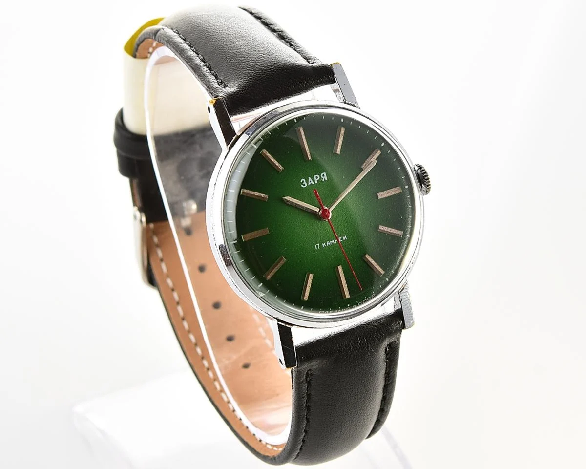 Vintage mechanical Zaria Soviet watch