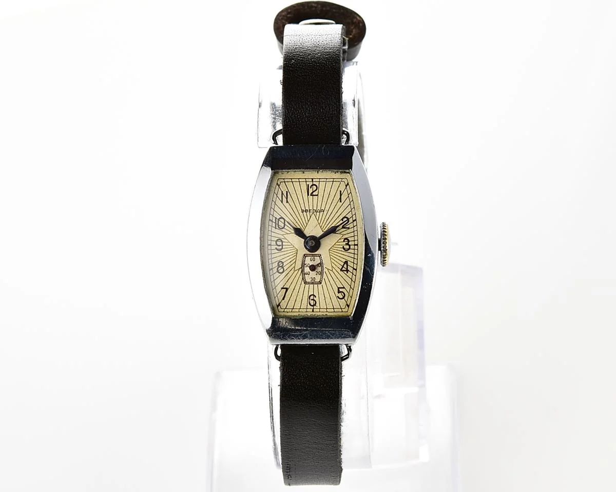 Vintage Soviet Zvezda wrist watch, from the 3rd quarter of 1960