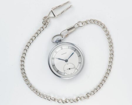 Excellent MOLNIJA open face vintage soviet pocket watch, the 1st quarter of 1950!