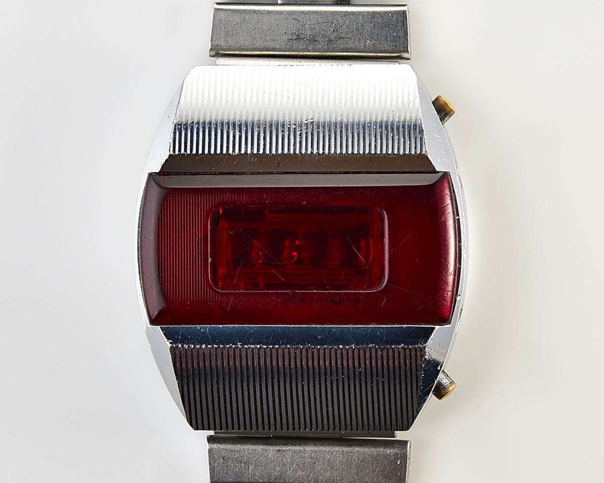 First RED LED Digital Vintage USSR Wrist Watch Electronika E-1