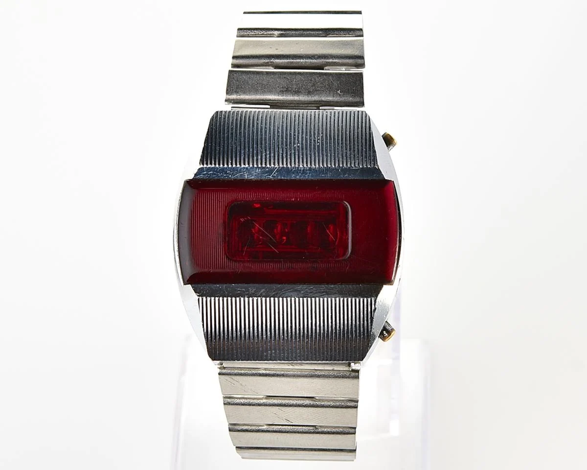 First Red LED Digital Vintage USSR Wrist Watch Electronika E-1