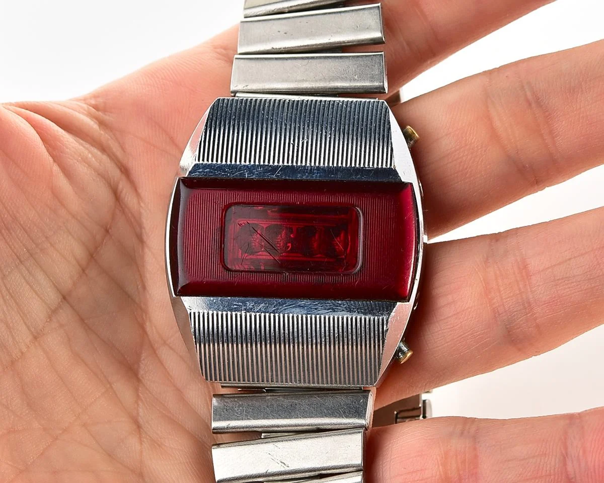 First Red LED Digital Vintage USSR Wrist Watch Electronika E-1