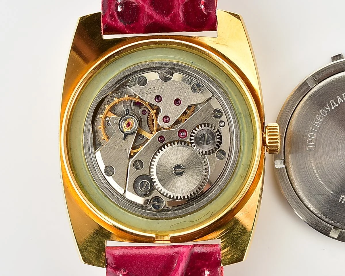 Soviet gold-plated Vostok Komandirskie mechanical watch - Zakaz MO CCCP!