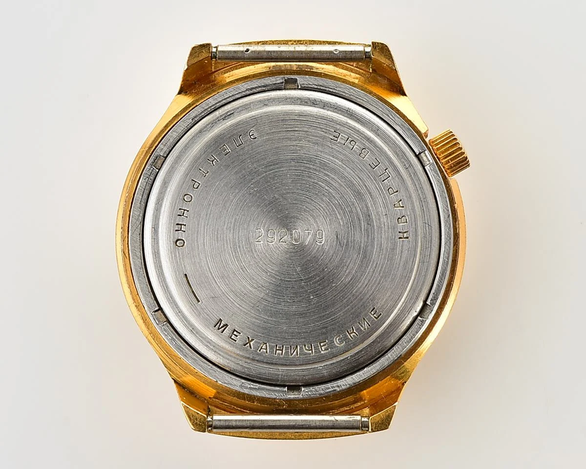 Rare Soviet vintage watch Luch with electro-mechanical hybrid 3055 movement!
