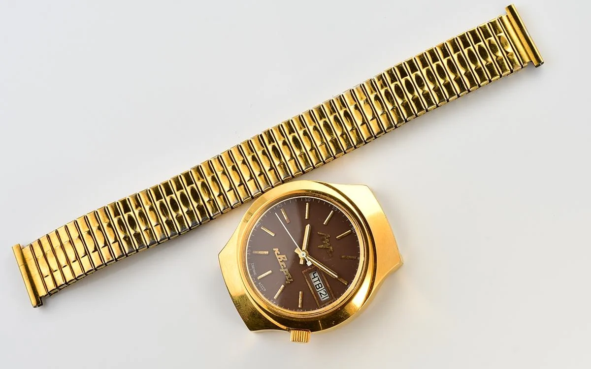 Rare Soviet vintage watch Luch with electro-mechanical hybrid 3055 movement!