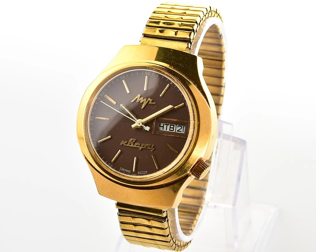 Rare Soviet vintage watch Luch with electro-mechanical hybrid 3055 movement!