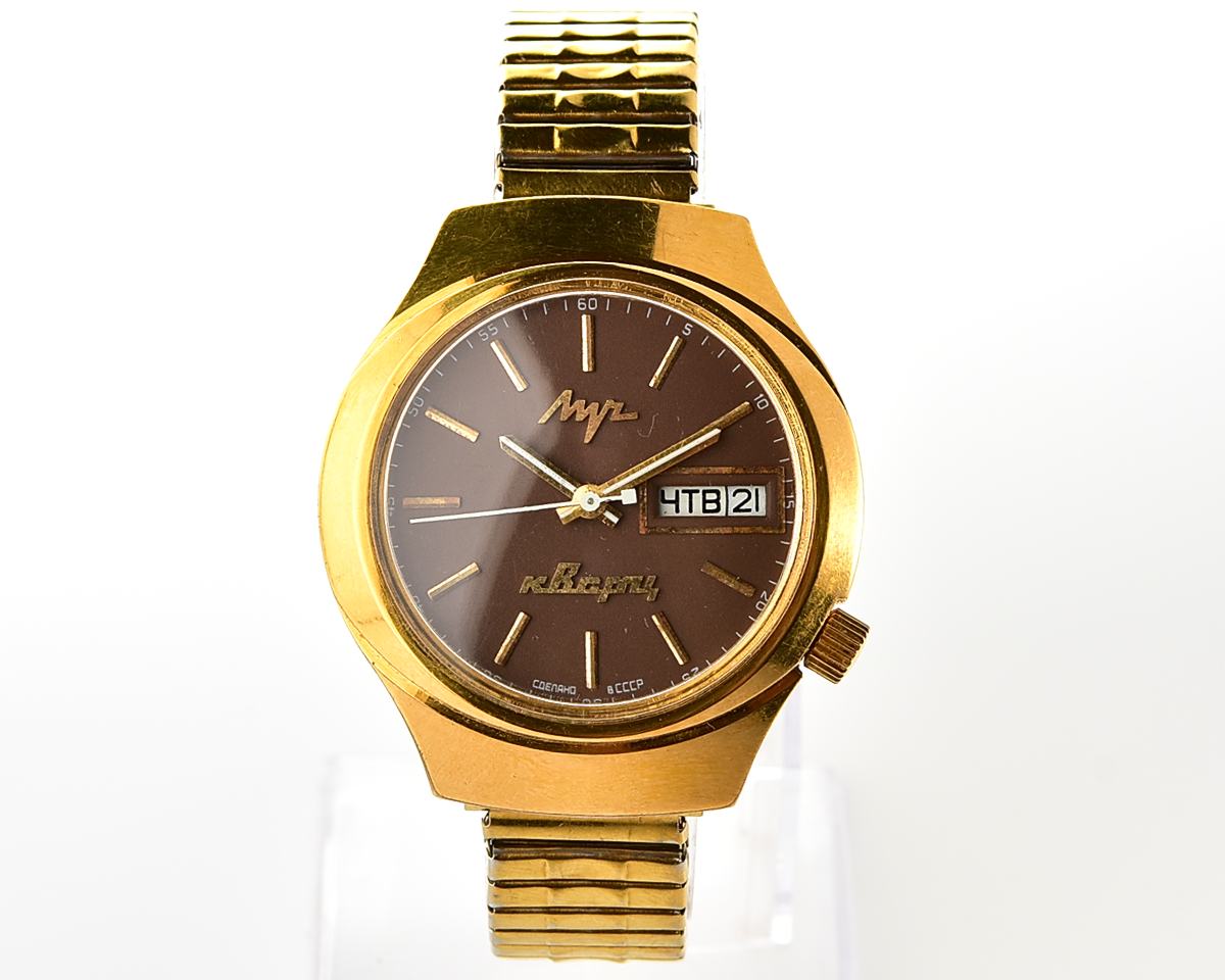 Rare soviet vintage watch LUCH with electro-mechanical hybrid 3055 movement!