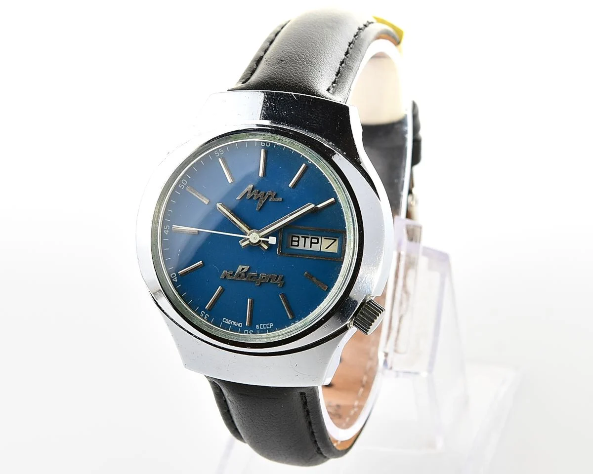 Rare Soviet vintage watch Luch with electro-mechanical hybrid 3055 movement