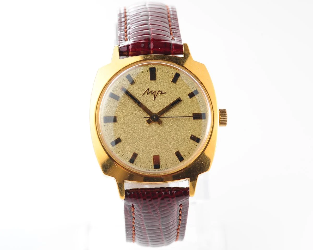 Rare Soviet vintage watch Luch with electro-mechanical hybrid 3045 movement!