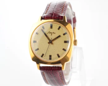 Rare Soviet vintage watch Luch with electro-mechanical hybrid 3045 movement!