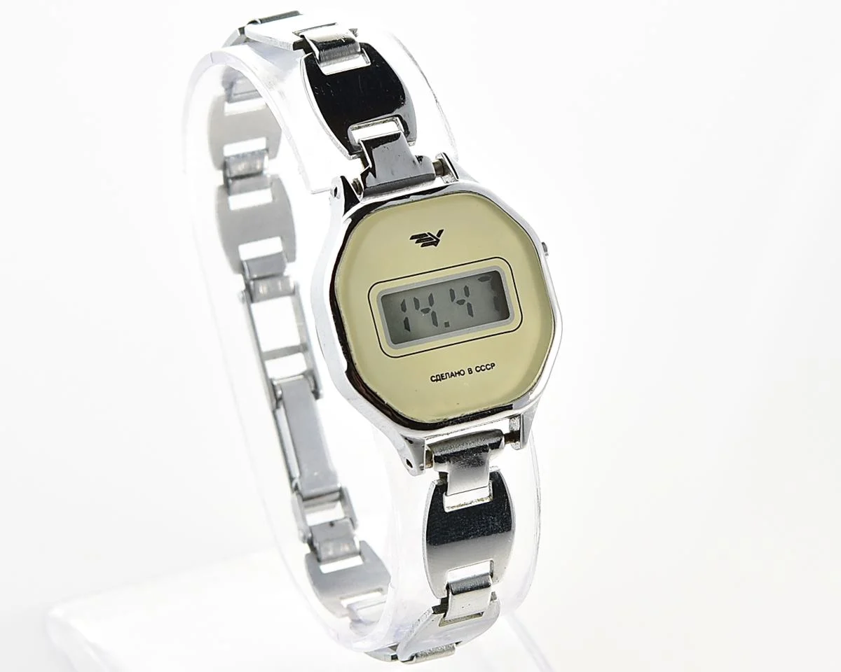 Digital vintage USSR wristwatch Electronika with stainless steel bracelet for ladies
