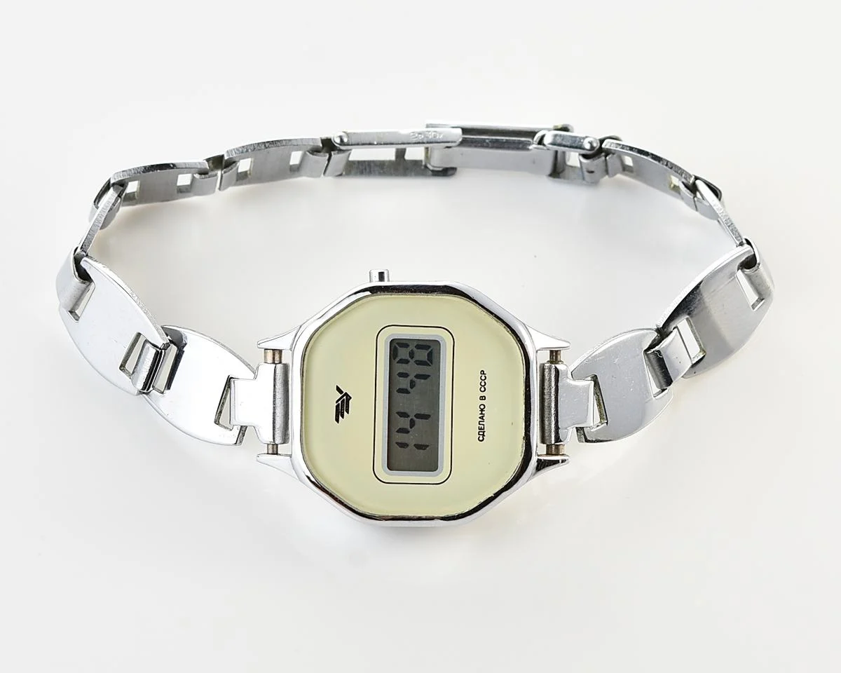 Digital vintage USSR wristwatch Electronika with stainless steel bracelet for ladies